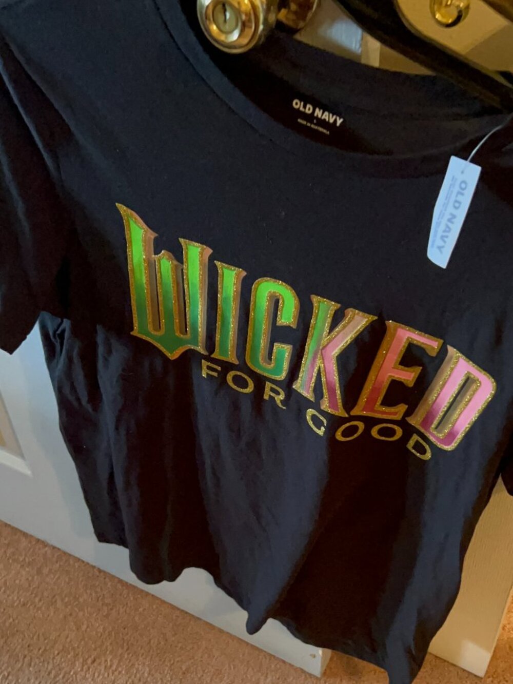 old navy Wicked   tee